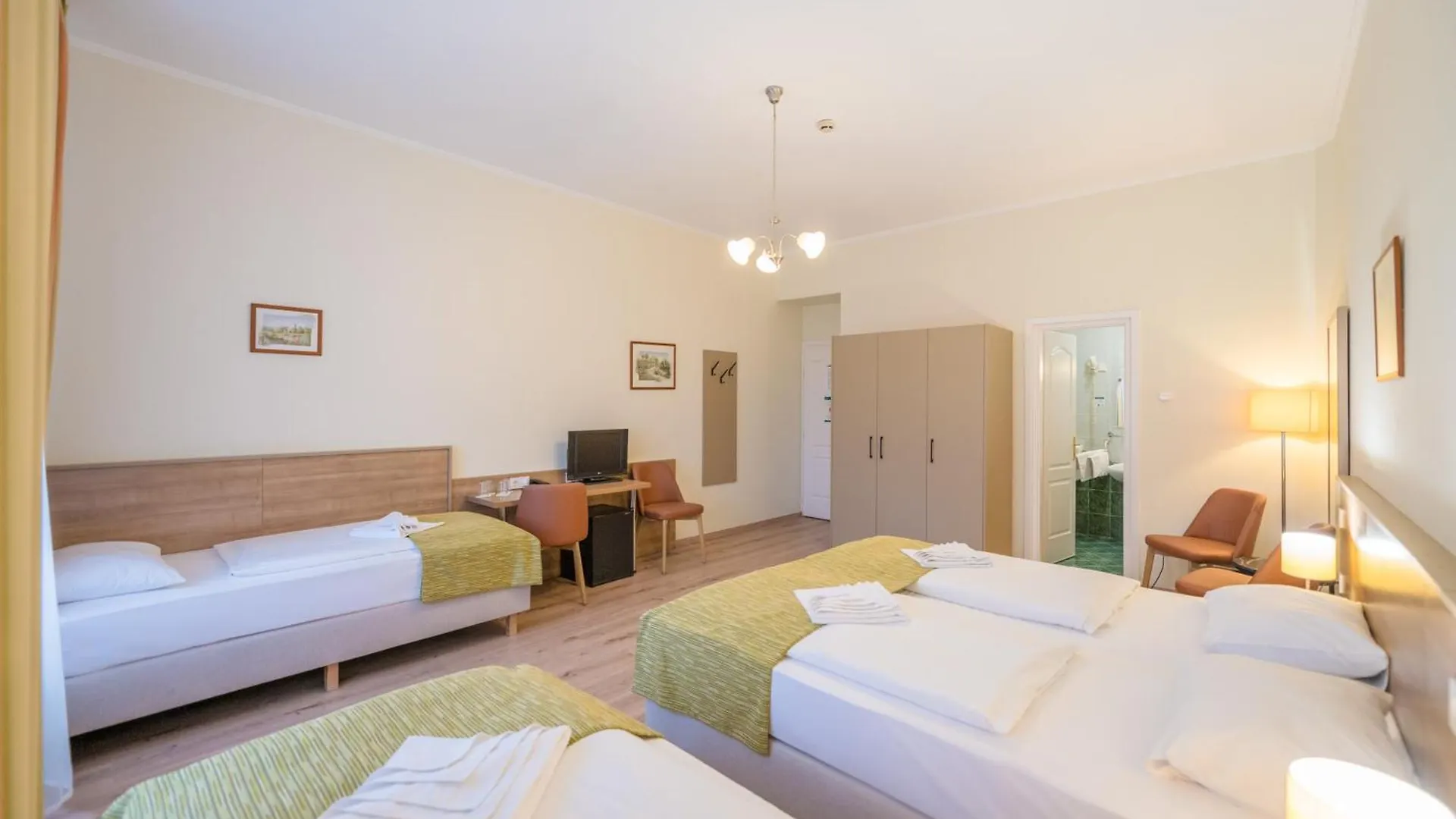Baross City Hotel - Budapest 3*,